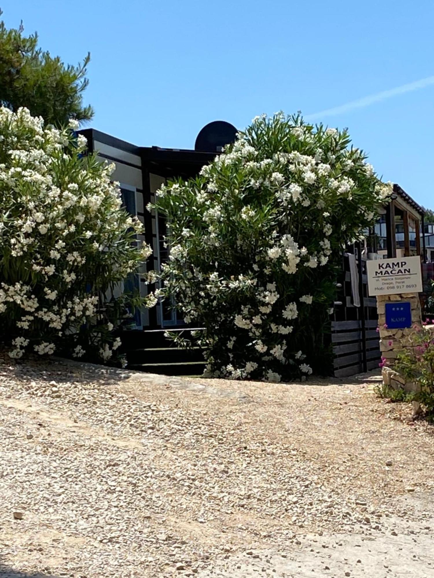 Mobile House On Drage Beach Pakostane Exterior photo